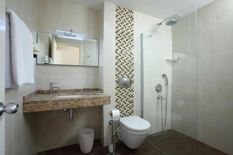 Bathroom 4, Catamaran Hotel, Bodrum