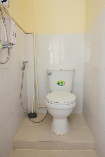 Bathroom 3, Eco House, Ratchathewi