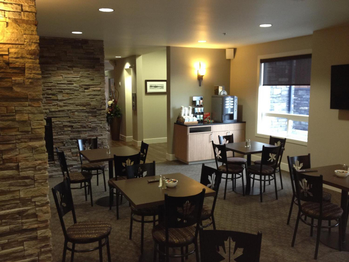 Food & Drinks 5, Kanata Whitecourt, Division No. 13