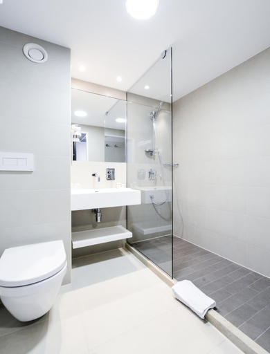 Bathroom, Hotel Eurocentre 3* Toulouse Nord, Haute-Garonne