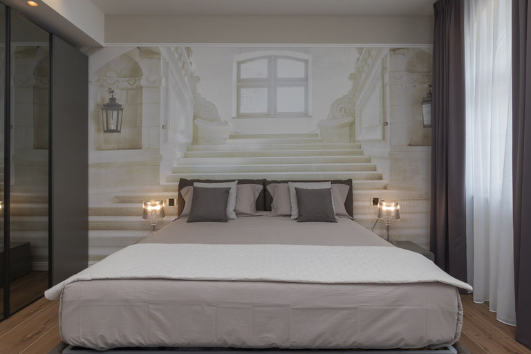 Bedroom 5, Il Codirosso – Il Castello che non c’era, Varese