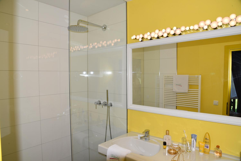 Bathroom 4, Hotel LARCHENHOF, Sankt Johann im Pongau