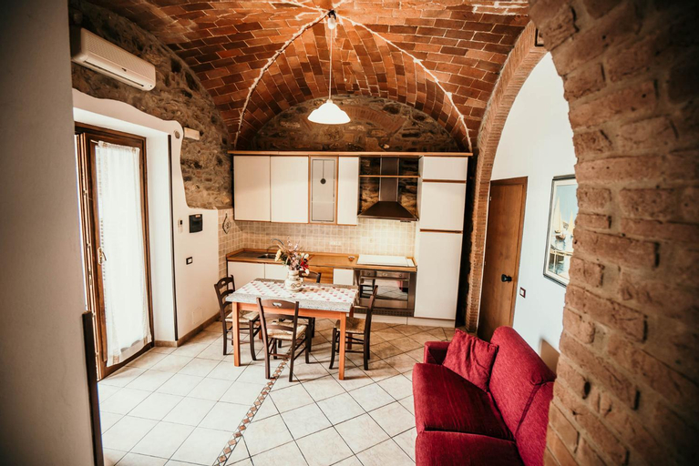 Dining Room 6