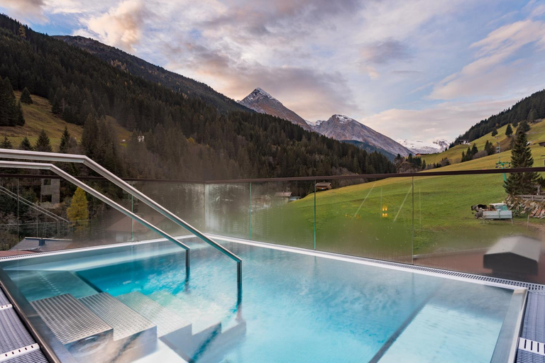 Others 5, Hotel Jager, Schwaz