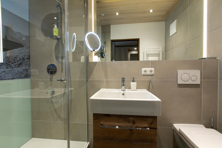 Bathroom 4, Hotel am Wald, Bad Tölz-Wolfratshausen