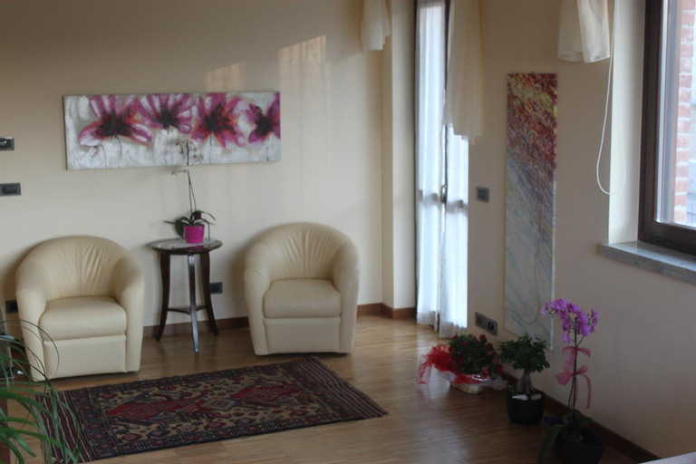 Public Area 3, Villa Vecchio, Cuneo