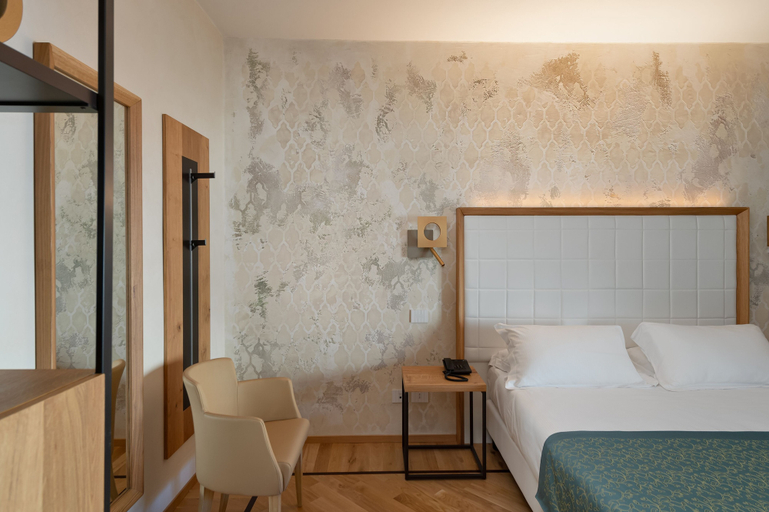 Bedroom 4, Ca' Uberti Home Boutique , Mantegna Hotels, Mantua