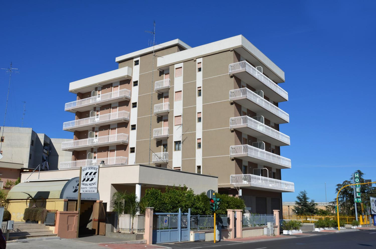 Exterior & Views 2, Hotel A-14, Bari