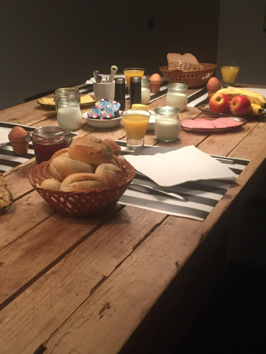 Food & Drinks, B & B Waalre, Waalre