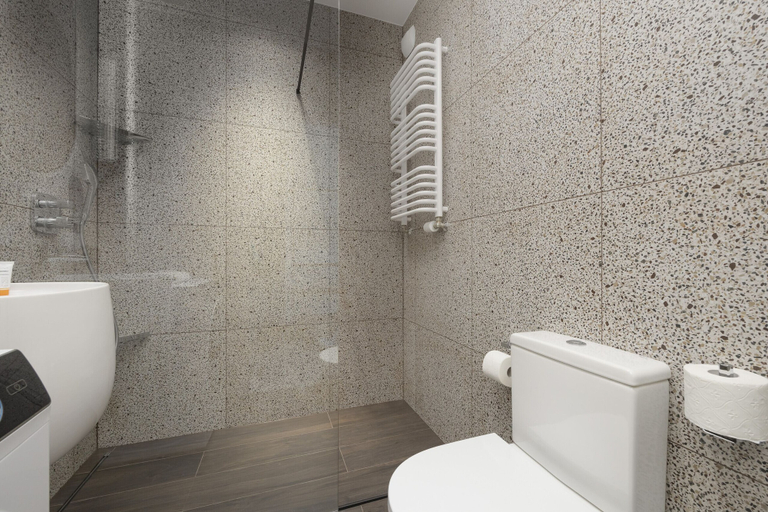Bathroom 3, Horse Racing View 8th Floor by Renters, Warsaw