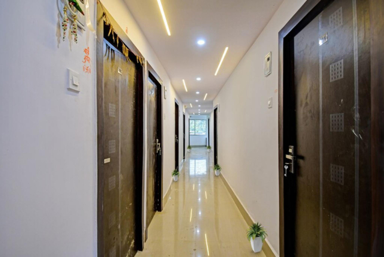 Public Area 2, Goroomgo Vhyom Sky Palace Kolkata, South 24 Parganas