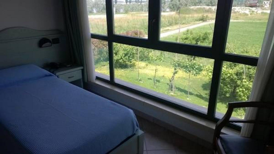 Bedroom 2, Albergo del Po, Reggio Nell'Emilia