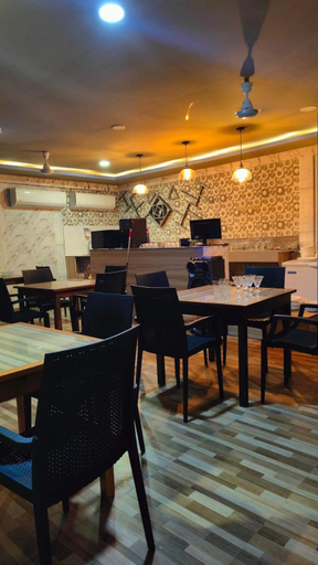 Food & Drinks 5, Isle Inn