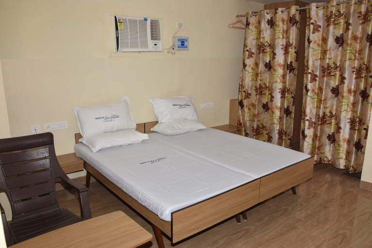 Bedroom 5, Hotel Sree Vasudev, Krishna