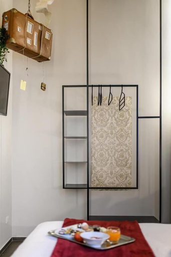 Bedroom 3, Mastropasqua BB, Napoli