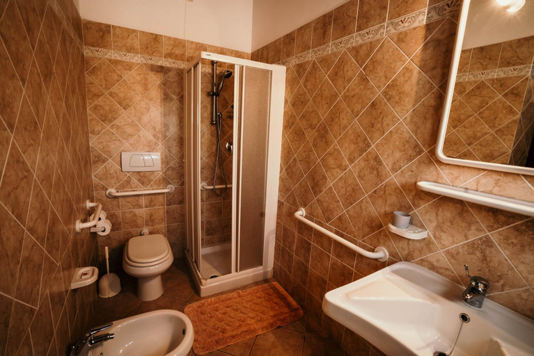 Bathroom 3