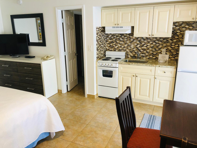 Others 5, Surf Side Resort, Broward
