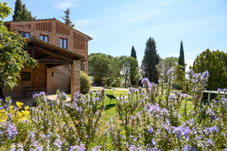 Exterior & Views 1, Fattoria Pieve a Salti, Siena