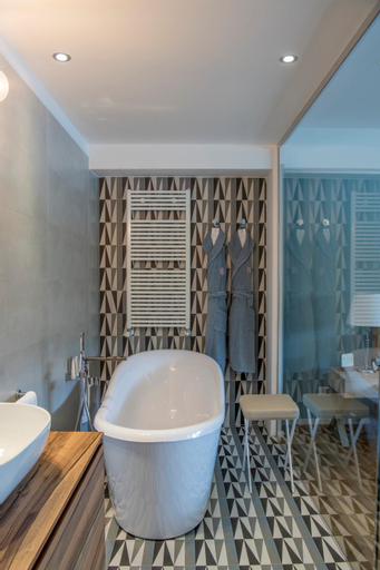 Bathroom 5