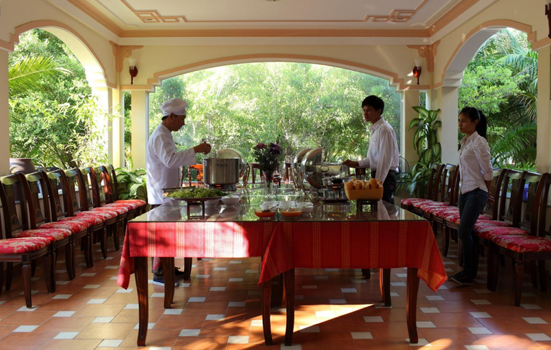 Food & Drinks 5, Gold Rooster - Con Ga Vang Resort, Phan Rang-Tháp Chàm