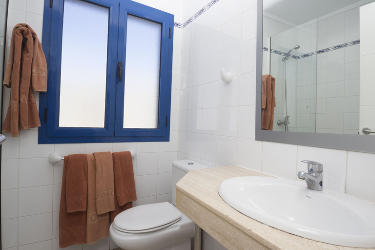 Bathroom, Alsol Los Caribes 1, Las Palmas