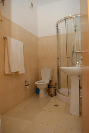 Bathroom 4, Apartamentos Santiago - Praia, Praia