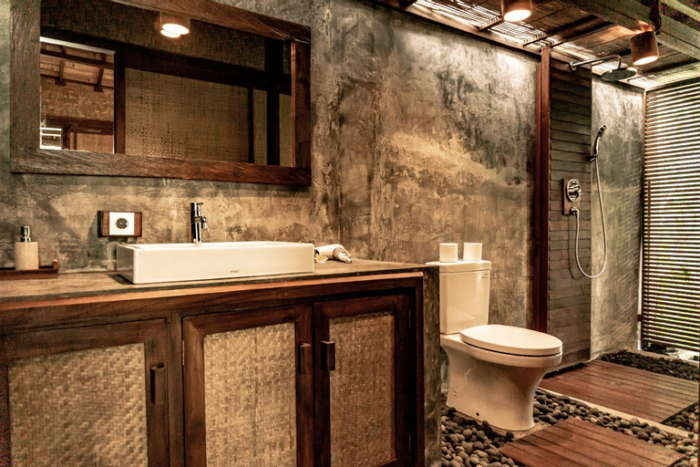 Bathroom 8