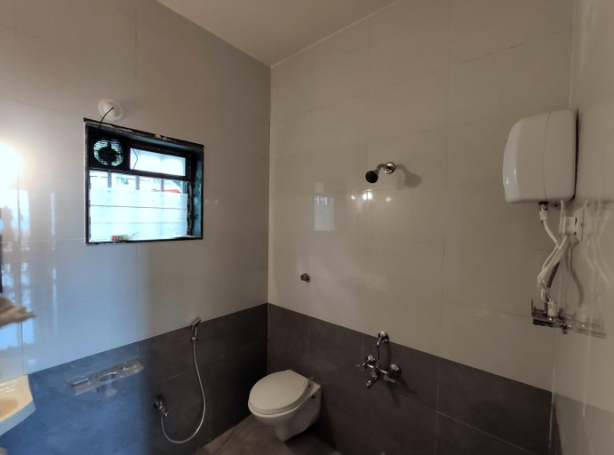 Bathroom, The SKYi County Dapoli, Ratnagiri