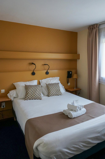 Bedroom 3, Hotel Saint Christophe, Seine-Maritime
