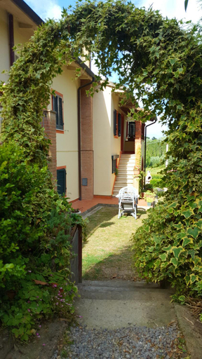 Others 4, Podere Chiasso Gherardo, Pisa