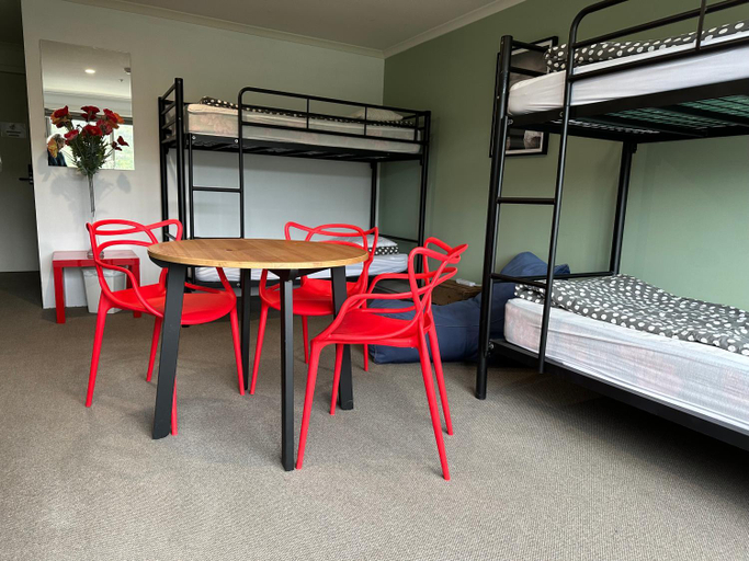 Bedroom 2, Sow and Piglets Guesthouse, Corangamite - South