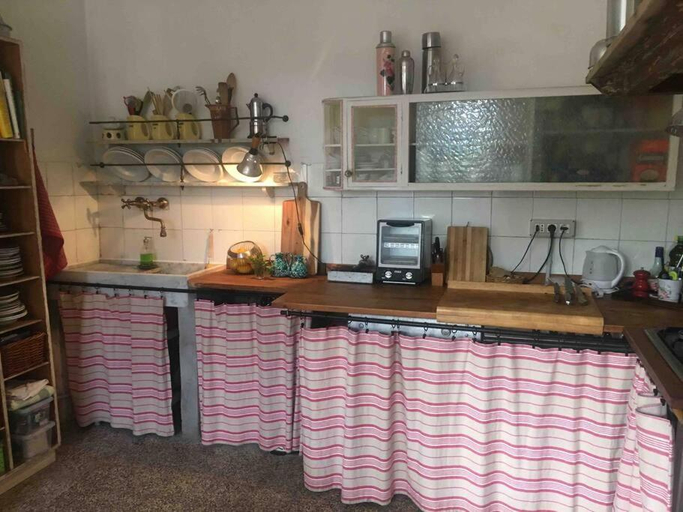 Others 4, Casa Rosalie, Imperia