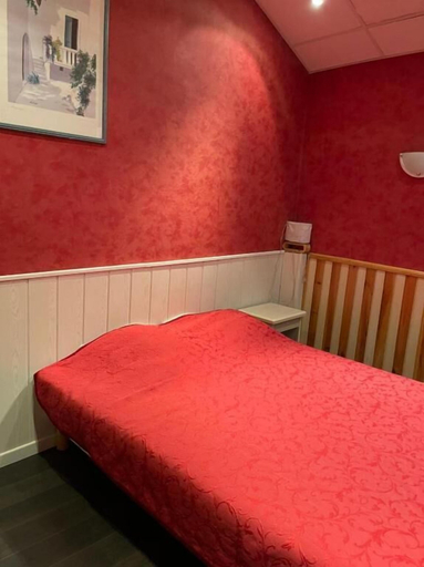 Bedroom 2, Hotel restaurant N.D.Auxiliatrice, Hautes-Pyrénées