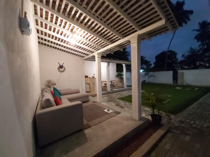 Others 5, Olympus House, Weligama