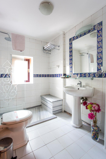 Bathroom 4, Garden House Hotel, Fatih