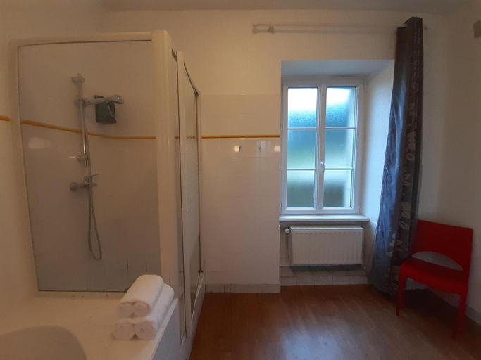 Bathroom 3, Auberge De Kerveoc, Finistère