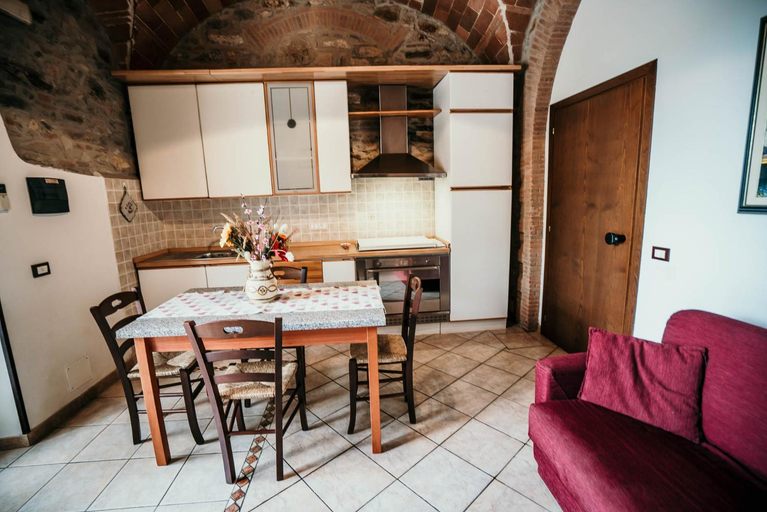 Dining Room 19