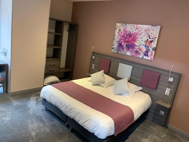 Bedroom 3, Hotel-Restaurant St-Christophe, Territoire de Belfort