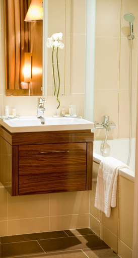 Bathroom 12