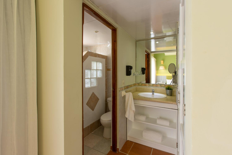 Bathroom 5, whala!bavaro Hotel All Inclusive, Salvaleon de Higuey