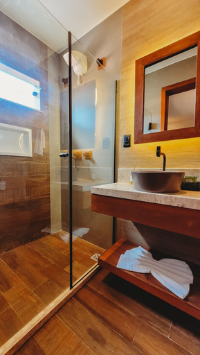 Bathroom 3, Pousada Flores da Praça, Cairu