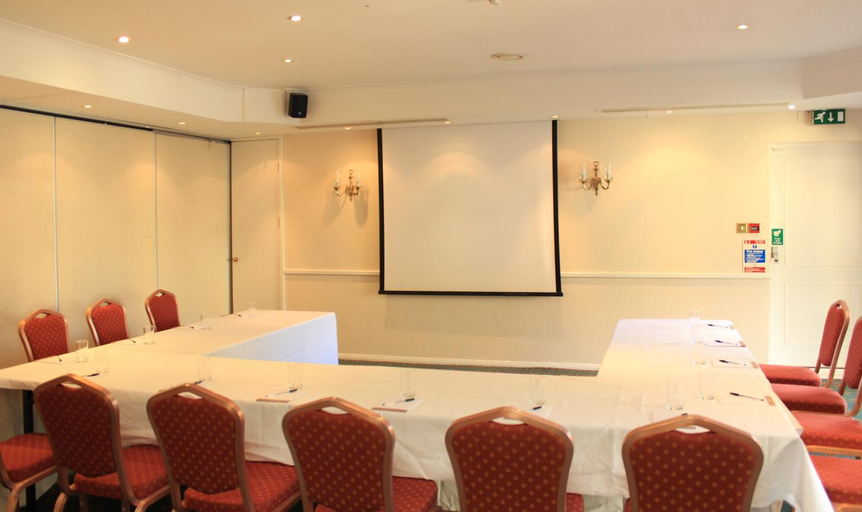 Business Facilities, The Devil's Punchbowl Hotel, Surrey