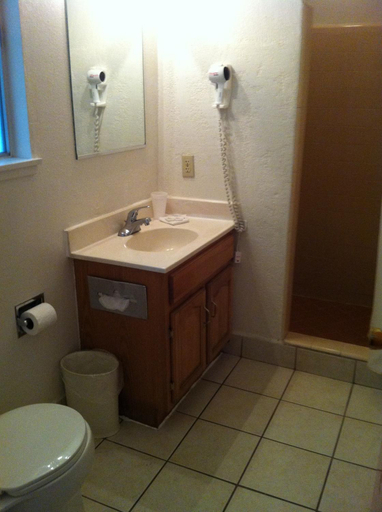 Bathroom 3, Golden Chain Motel, Nevada