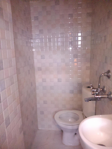 Bathroom, Shiva Guest House, Chandauli