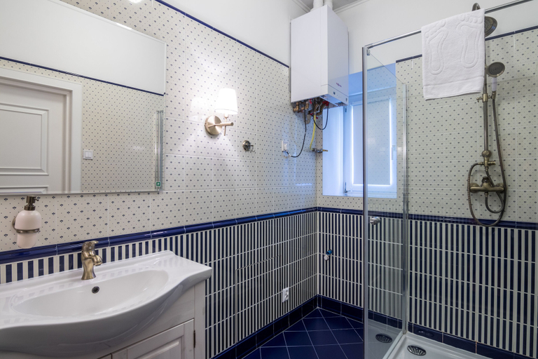 Bathroom 3, Karmelicka Elegant Apartment by Renters, Kraków City