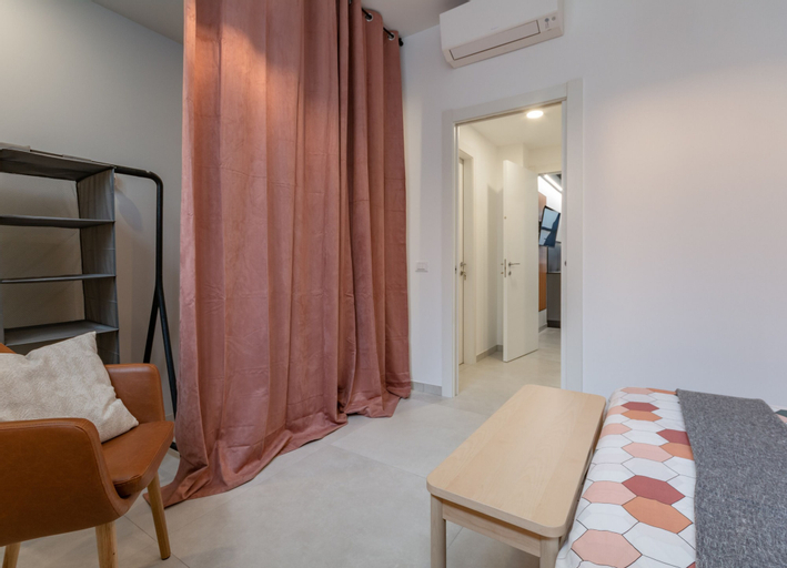 Champagne Loft, Milano
