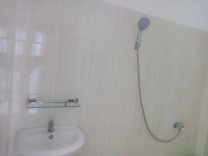 Bathroom 3, Penginapan Lamban Queens Kamar Double Bed Standar Room, Lampung Selatan