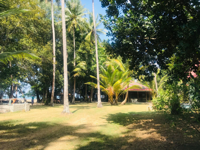 Exterior & Views 18