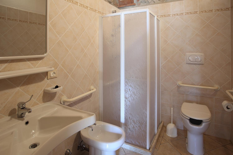 Bathroom 3
