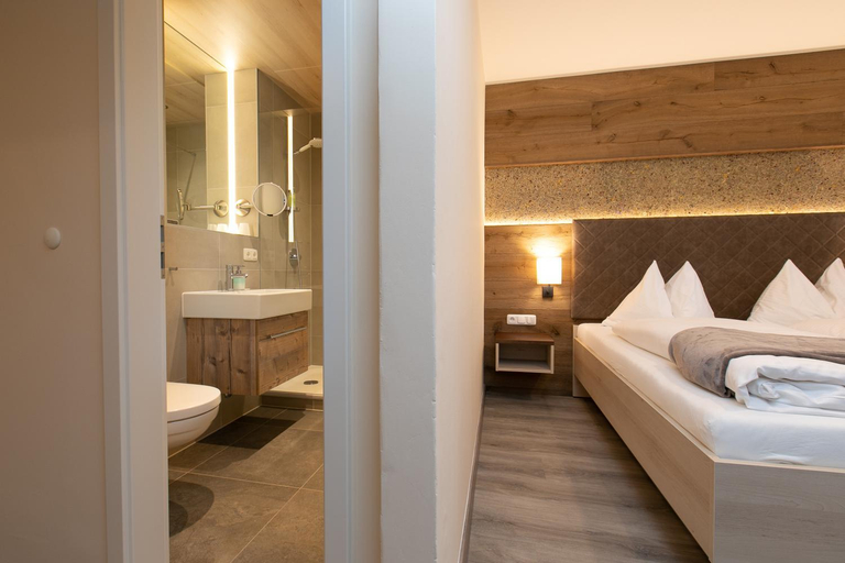 Bedroom 2, Hotel am Wald, Bad Tölz-Wolfratshausen